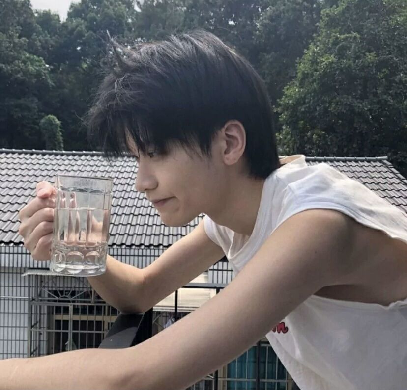 高冷野王头像男