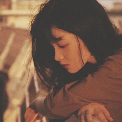 氛围感复古女生头像