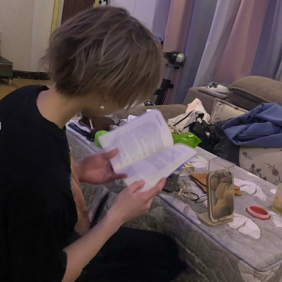 真人头像看不出来是网图的20岁