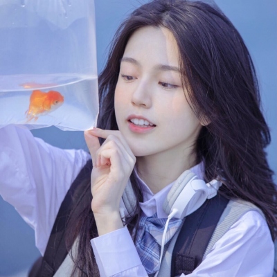 小清新温柔女生头像
