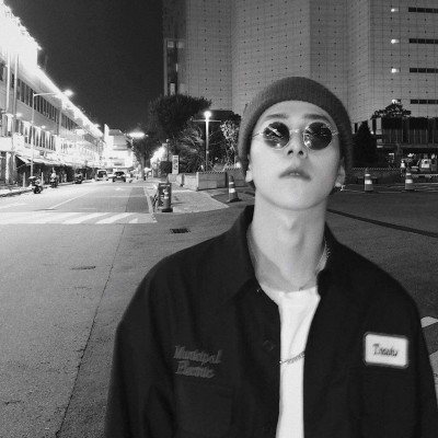 2025年男人成熟稳重微信头像图片