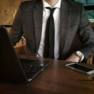 2025年男人成熟稳重微信头像图片