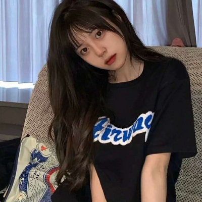抖音很火的超清头像女生图片
