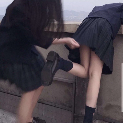 抖音比较火的微信头像女生图片