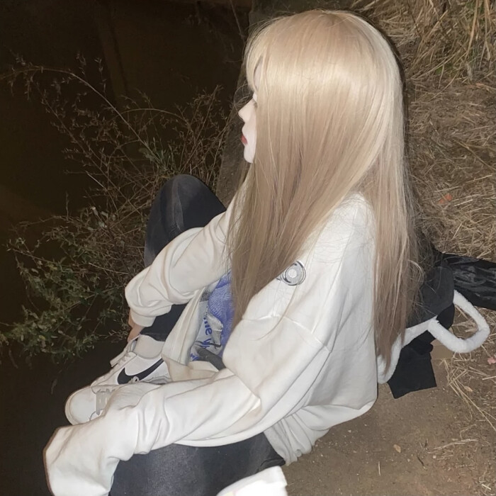 2025最潮最火精选御姐女生头像图片
