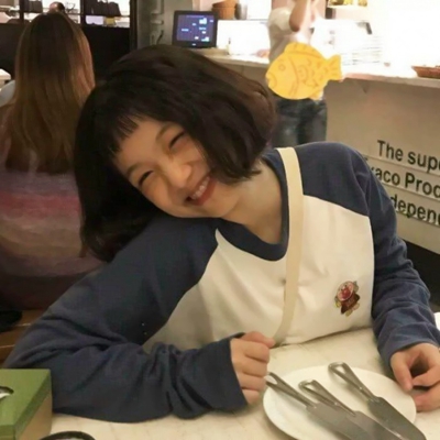 阳光 自信 乐观 女生头像