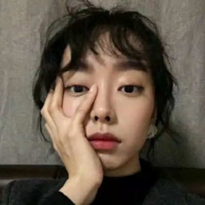 女生酷到爆的头像