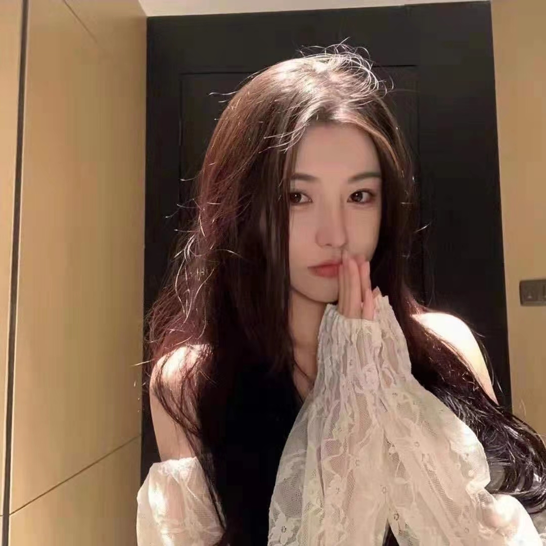 2025超火优质女生头像图片