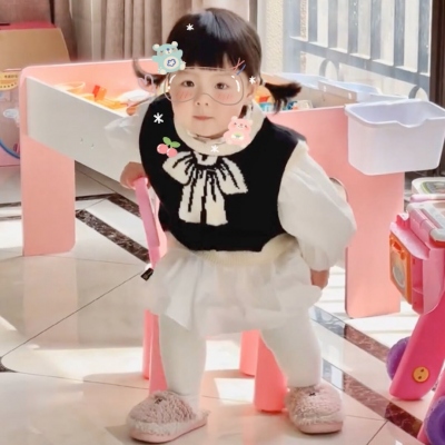 呆萌可爱小女生头像