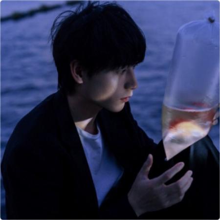 2025年男人成熟稳重微信头像图片