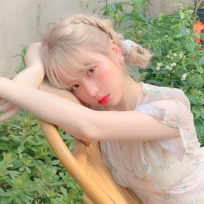 小清新温柔女生头像