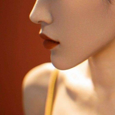 抖音比较火的微信头像女生图片