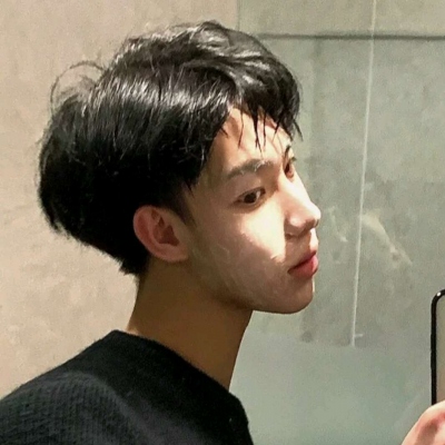 真人头像看不出来是网图的20岁