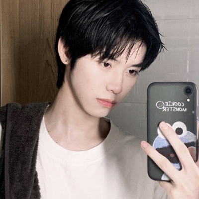 可盐可甜的真人男头图片