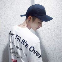 19岁男生一般真人头像图片