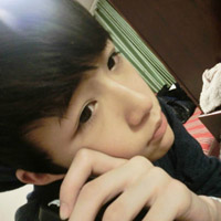 男生普通网图头像真人19岁