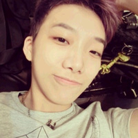 帅气男生头像图片真人17岁