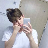 19岁真人头像照片男生