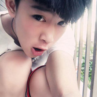 qq头像男生真人帅气萌伤感图片