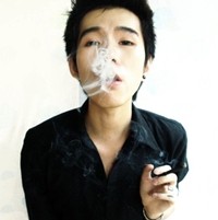 qq头像吐烟男生帅气拽拽的图片