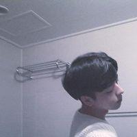 19岁真人头像照片男生