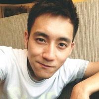 网络头像男生16岁帅气照片