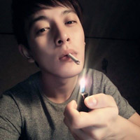 QQ头像闷骚男生帅气图片