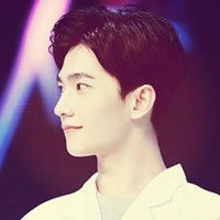 19岁男生头像真人帅气图片