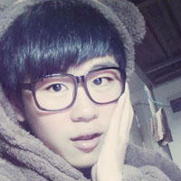 男生普通网图头像真人19岁