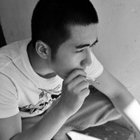 QQ头像闷骚男生帅气图片