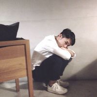 19岁男生头像真人帅气图片