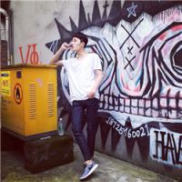 19岁男生一般真人头像图片