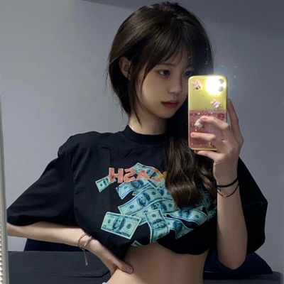 2025年流行的微信头像女高清图片