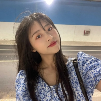 2025最新美女头像图片
