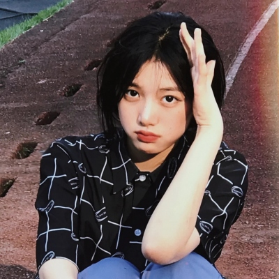 2025最新美女头像图片