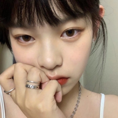2025年流行的微信头像女高清图片