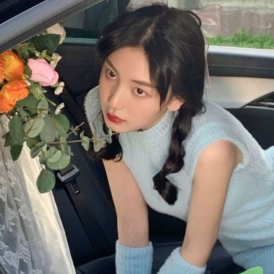 慵懒唯美意境女生图片头像