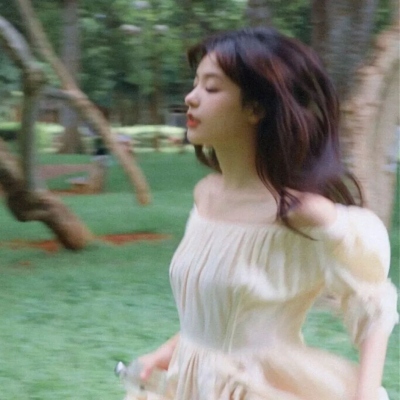 森系女生头像清新唯美高清图片