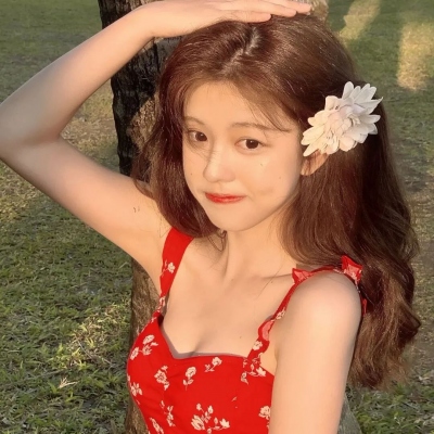 森系女生头像清新唯美高清图片
