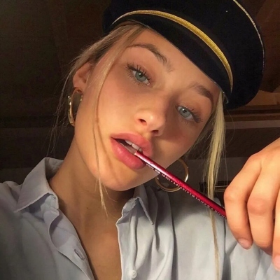 欧美女头酷酷的小姐姐高清图片