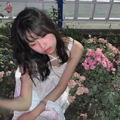 头像女生2025最新火高清照片