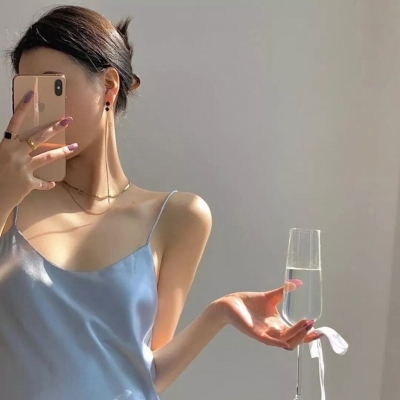 微信头像夏天女生真实照片