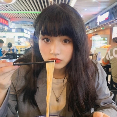 真人女生十几岁头像可爱照片