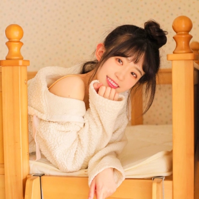 微信唯美小清新意境女头图片