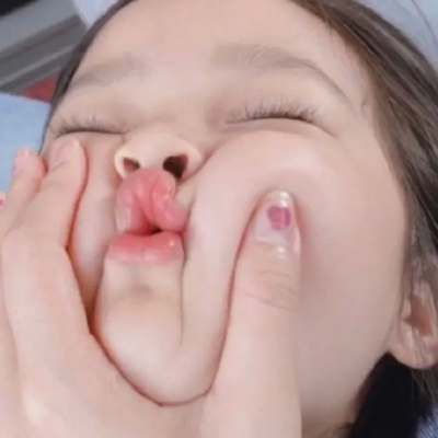 可爱儿童照片头像超萌女生