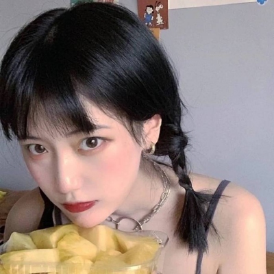微信真人性感小清新姐姐头像图片