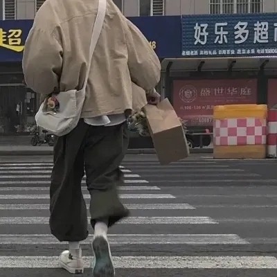 成熟有魅力的男头像图片