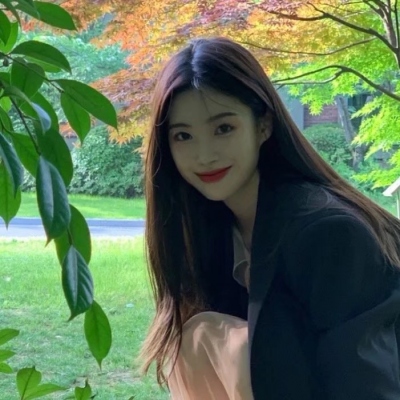 森系女头像唯美高清图片
