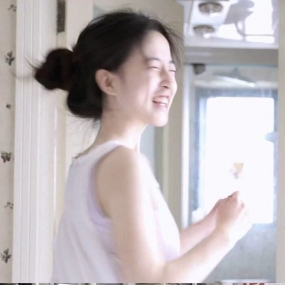 微信头像夏天女生真实照片