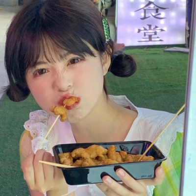 真人女生十几岁头像可爱照片